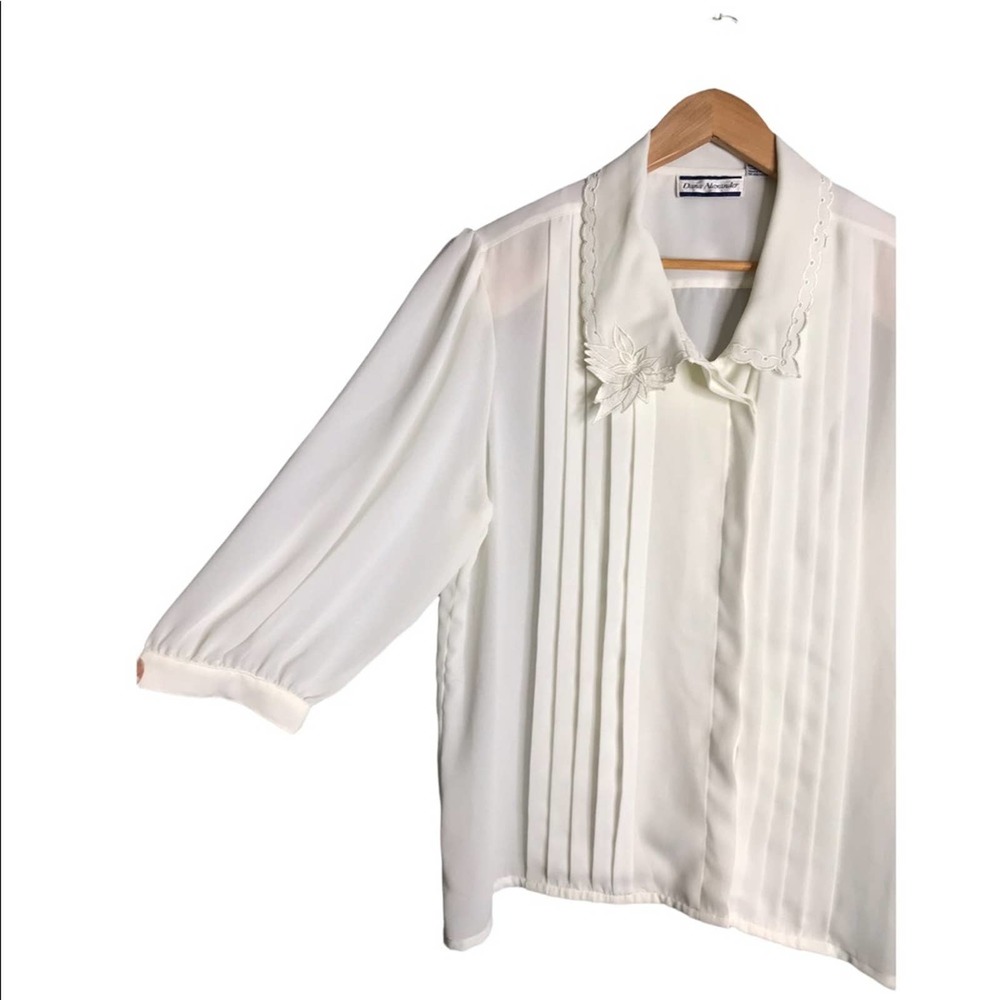 Vintage Dana Alexander | White Lace Detail Button Down Blouse •